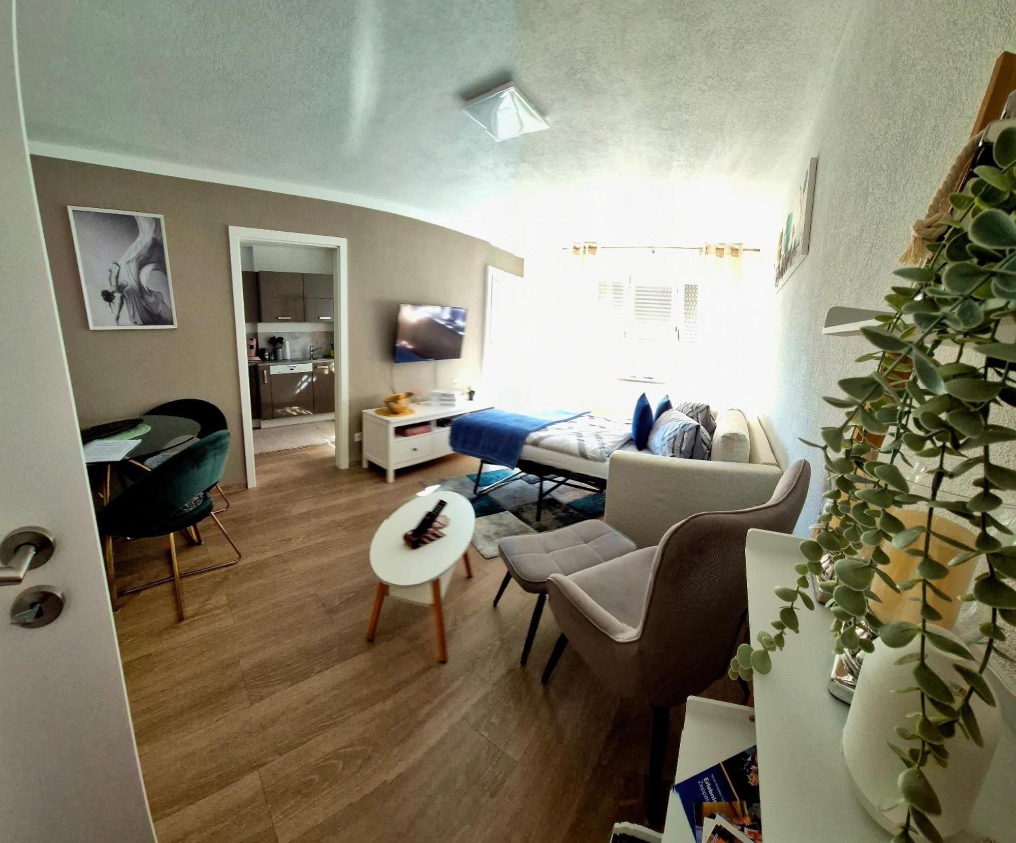 Ferienwohnung Ella - Direkt Am Bodensee Friedrichshafen Exterior foto