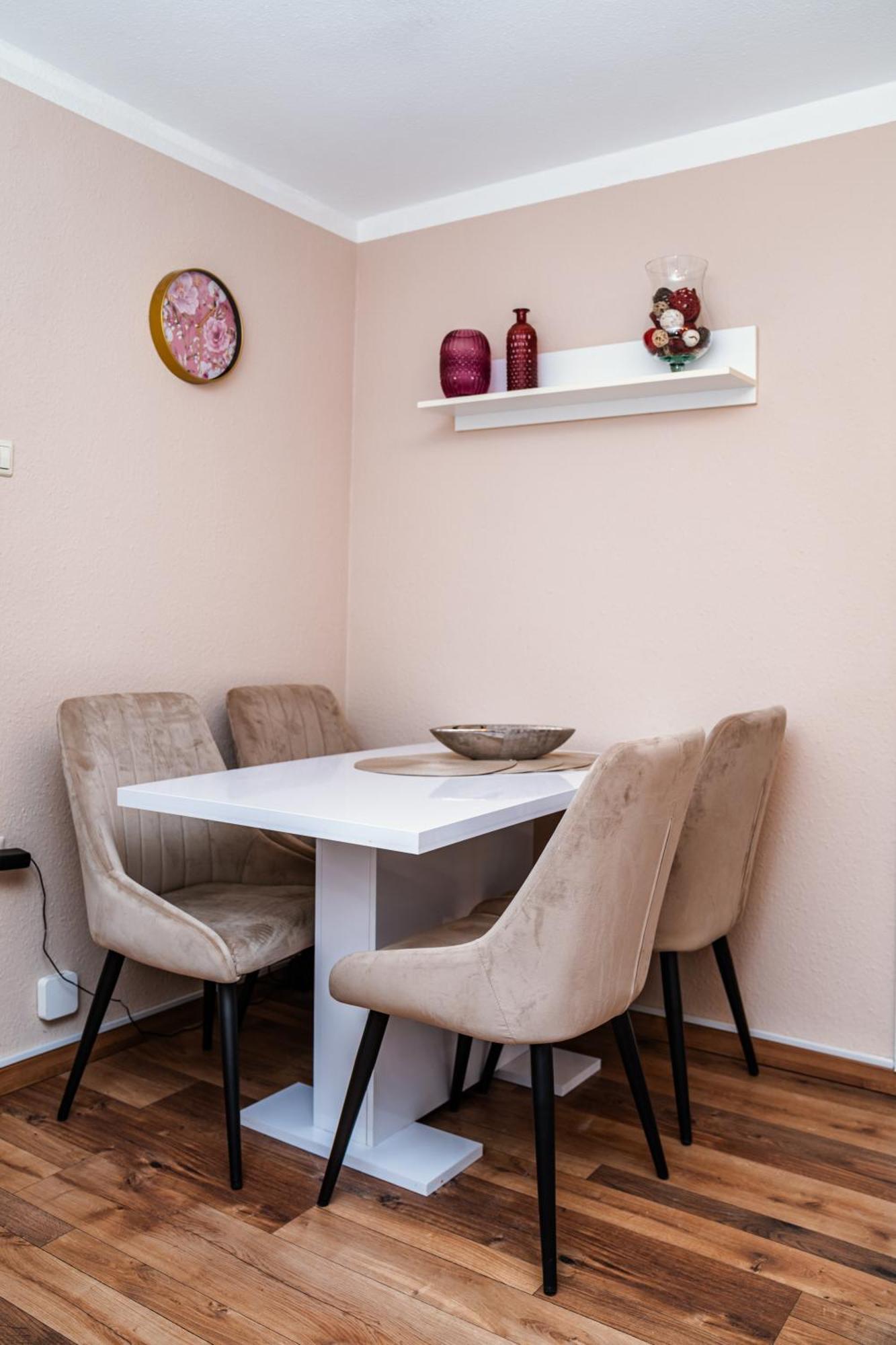 Ferienwohnung Ella - Direkt Am Bodensee Friedrichshafen Exterior foto
